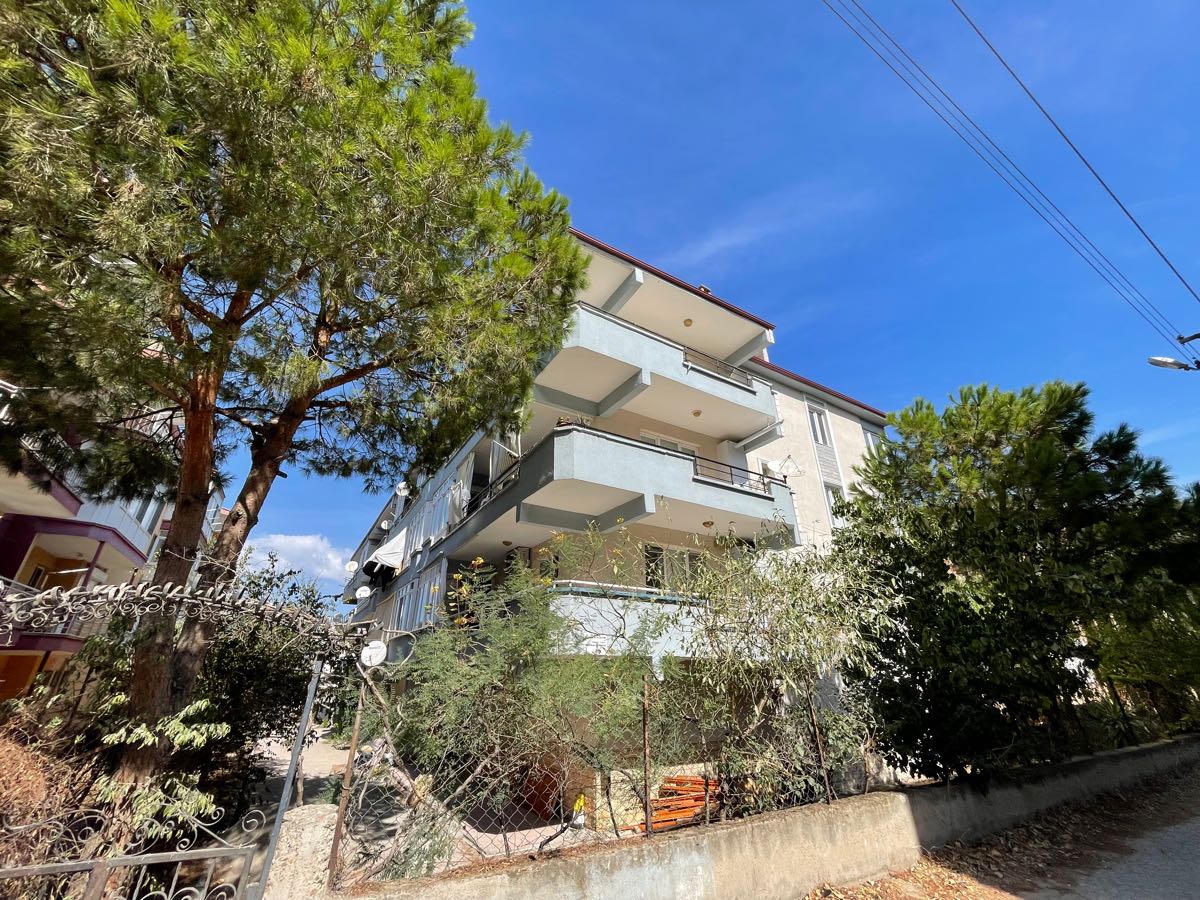 AYVALIK 150 EVLER MAHALLESİNDE KİRALIK 3+1 DAİRE